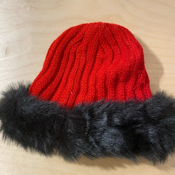 Silver Stone Fur Lined Toboggan (AV) - Picture 6 of 8